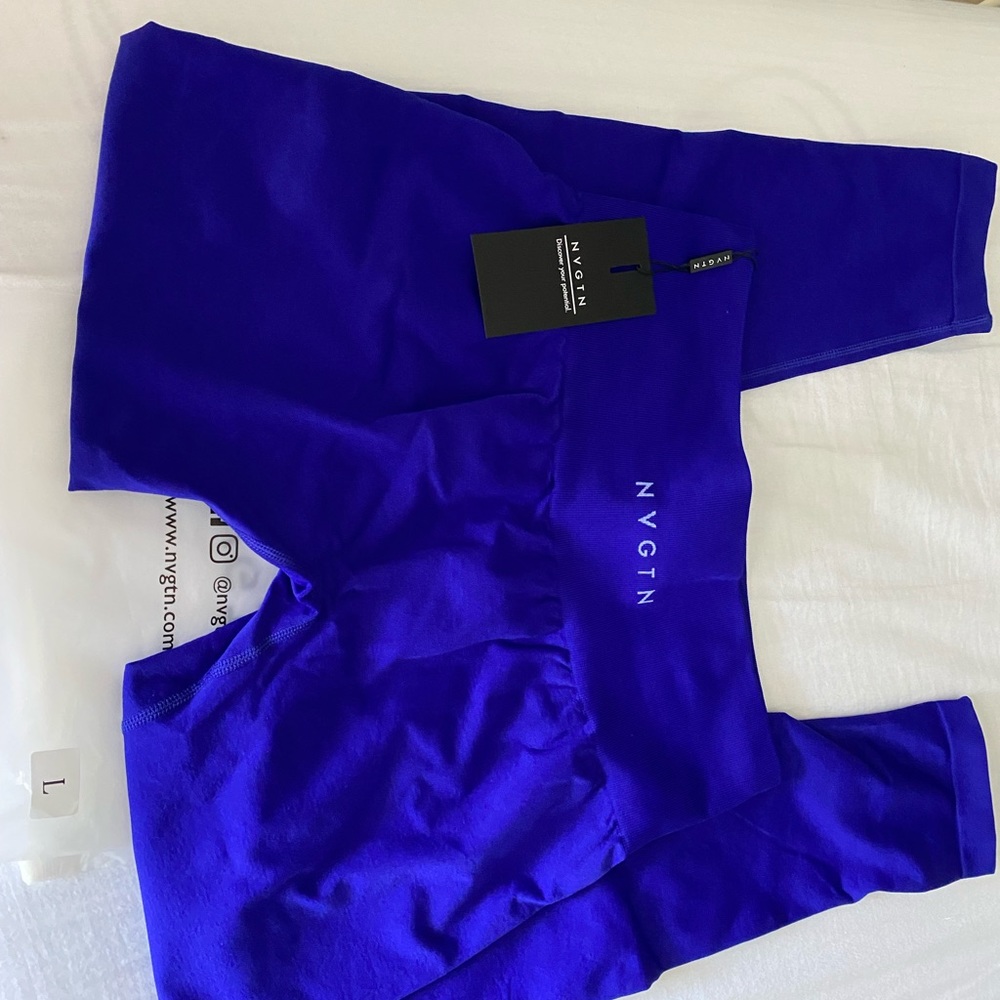 NWT cobalt blue NVGTN seamless legging. Size L